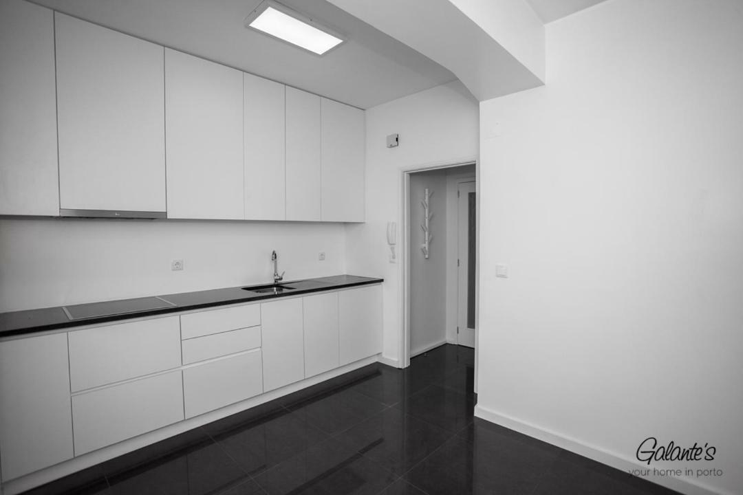 Downtown 3 Bedroom With Balcony - Quiet Street - Family Friendly - Groups OOporto Exteriör bild