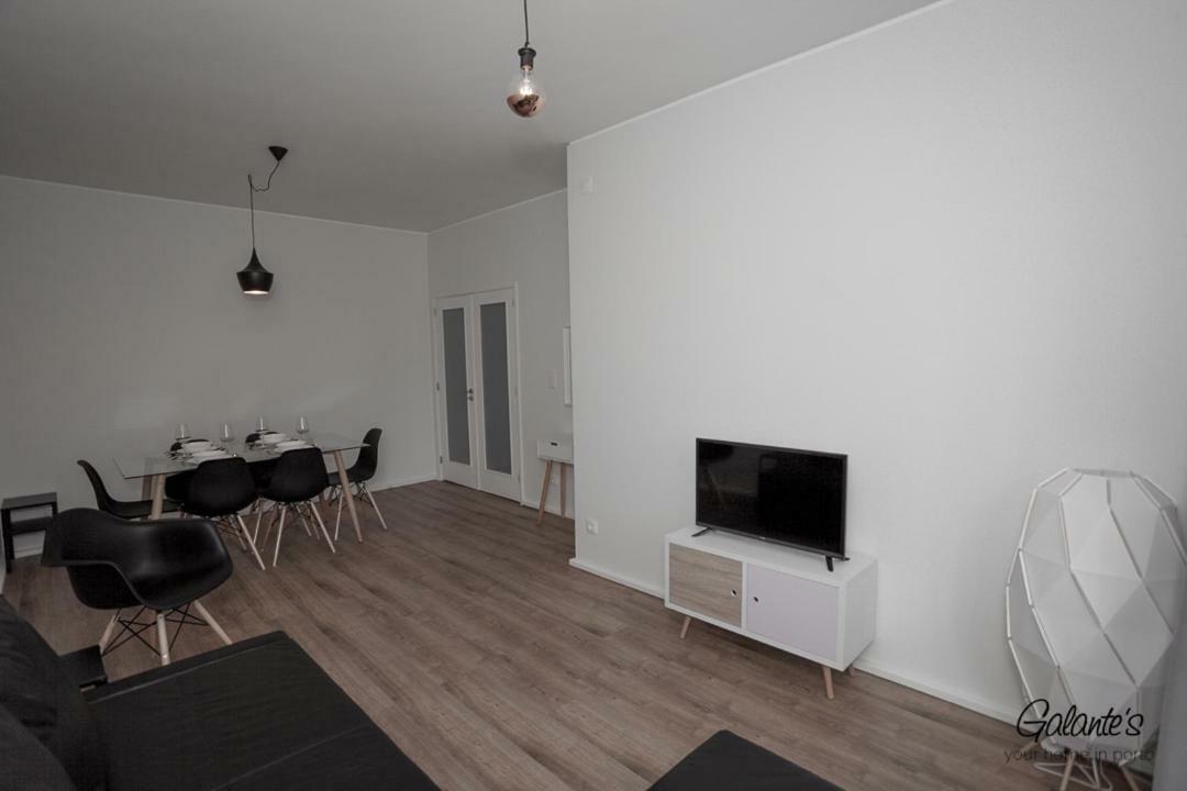 Downtown 3 Bedroom With Balcony - Quiet Street - Family Friendly - Groups OOporto Exteriör bild